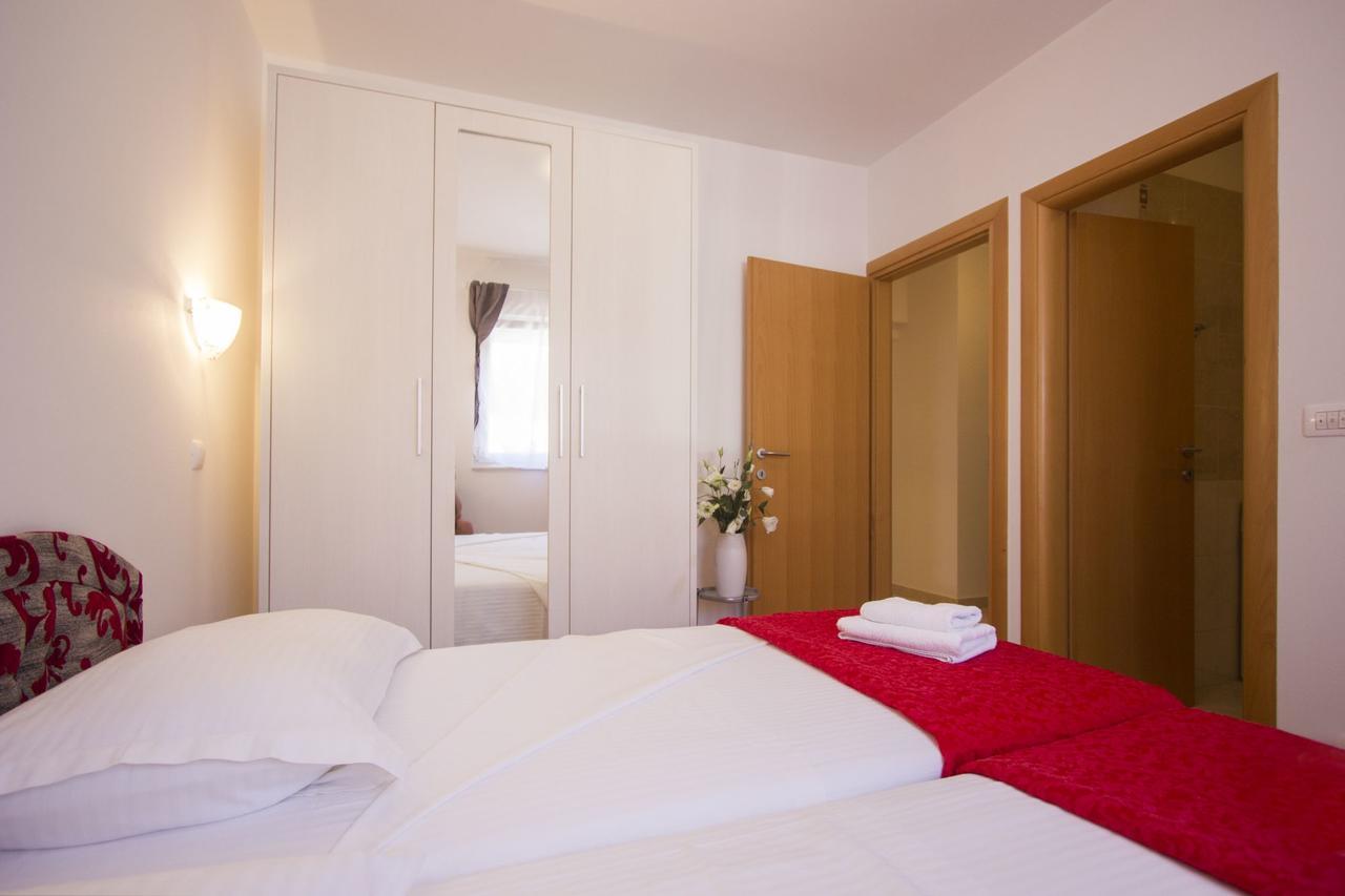 Apartments Paradise Trogir Exterior foto