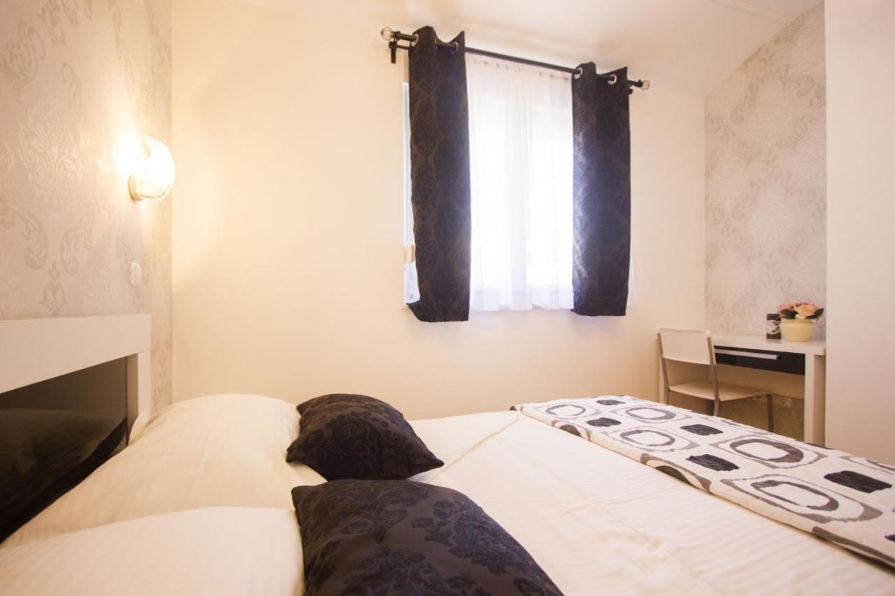 Apartments Paradise Trogir Exterior foto
