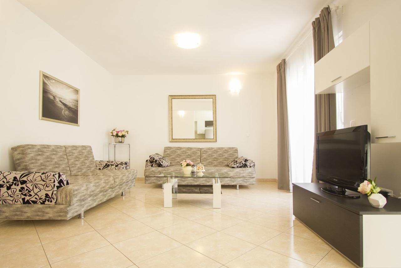 Apartments Paradise Trogir Exterior foto